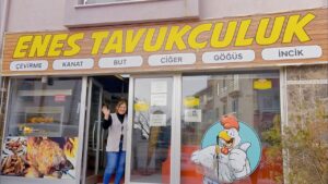 Tavukçu Nasıl Açılır? Neler Gerekli? Maliyeti Ne Kadar?